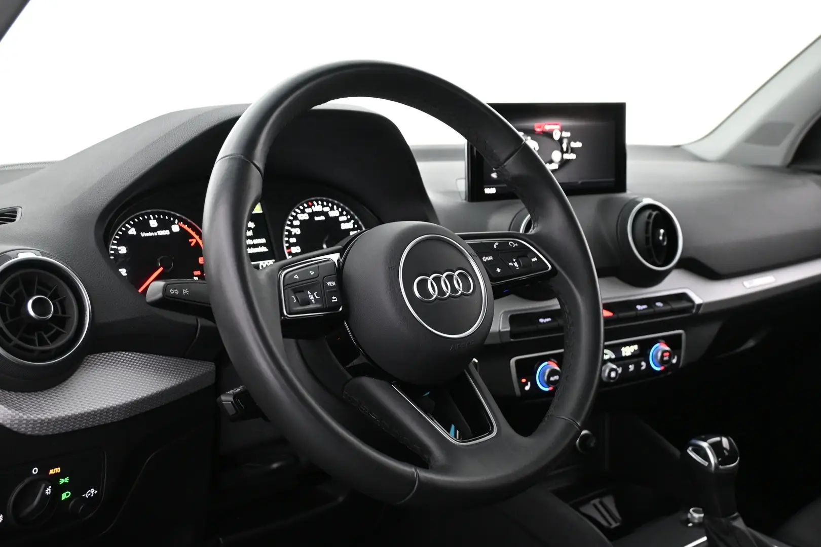 Car Image - 5QgoLNcioxKUQHyGHKXy4b