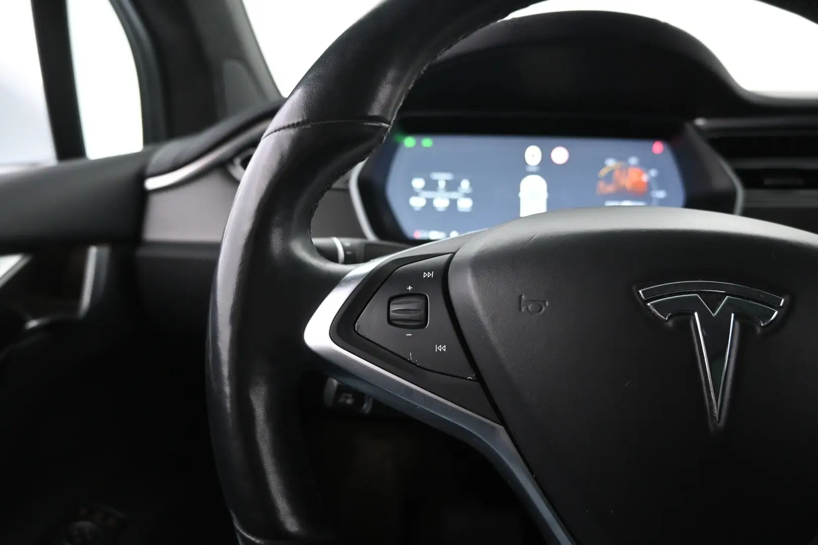 Car Image - a1eELPANMtF67ePeTJyUh