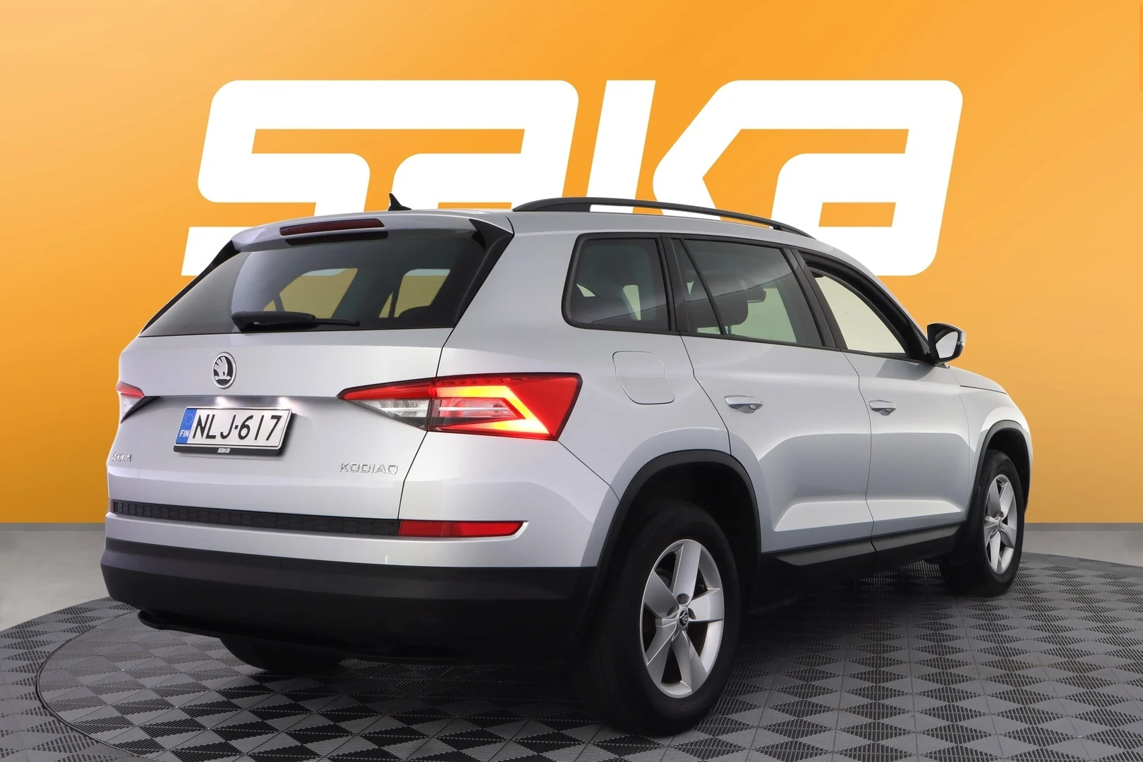 Car Image - 1mg2C8OqcVKdFbrKWEUbas