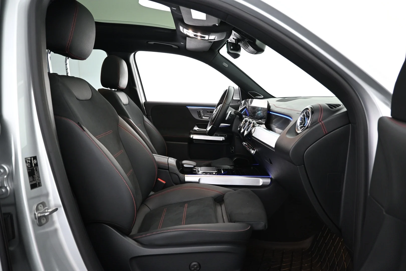 Car Image - 2mYRqtF54DlL6JGIc69FVJ