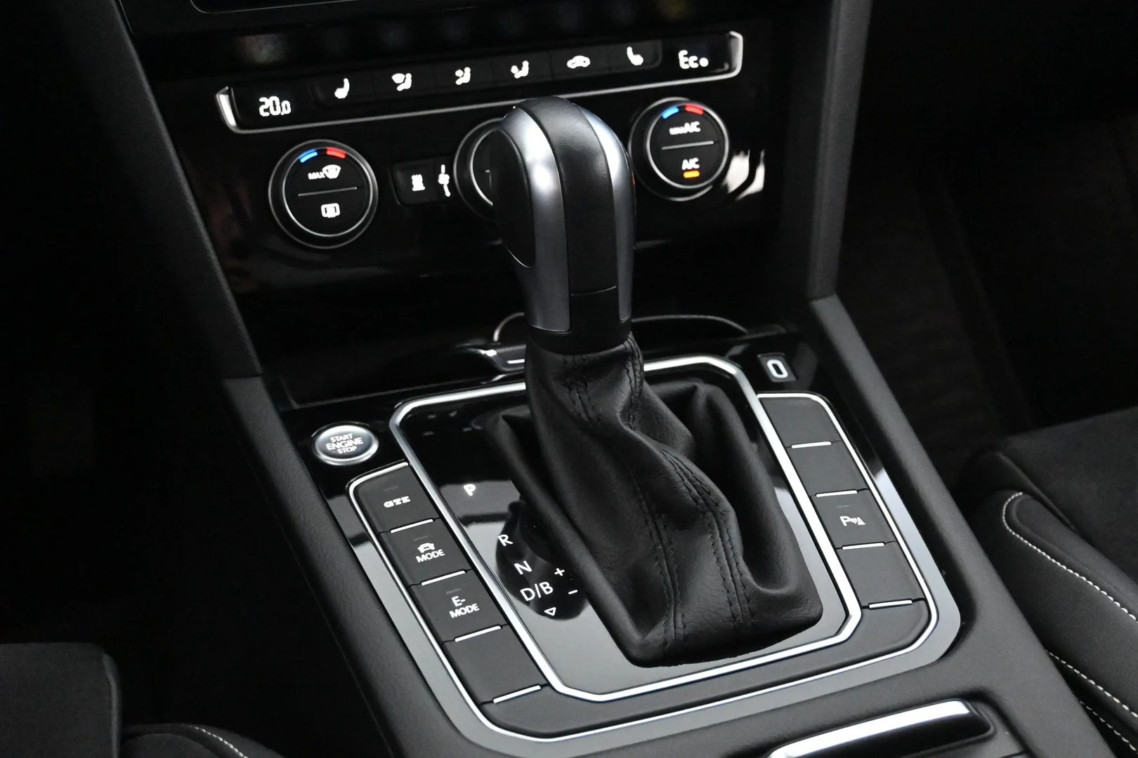 Car Image - 2q1WqLVp3qO2wru4aSn1Az