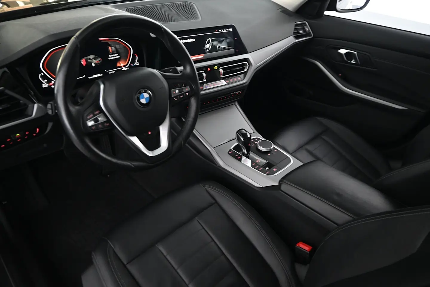Car Image - 3wxULx3VYPua0FypQOS93Z