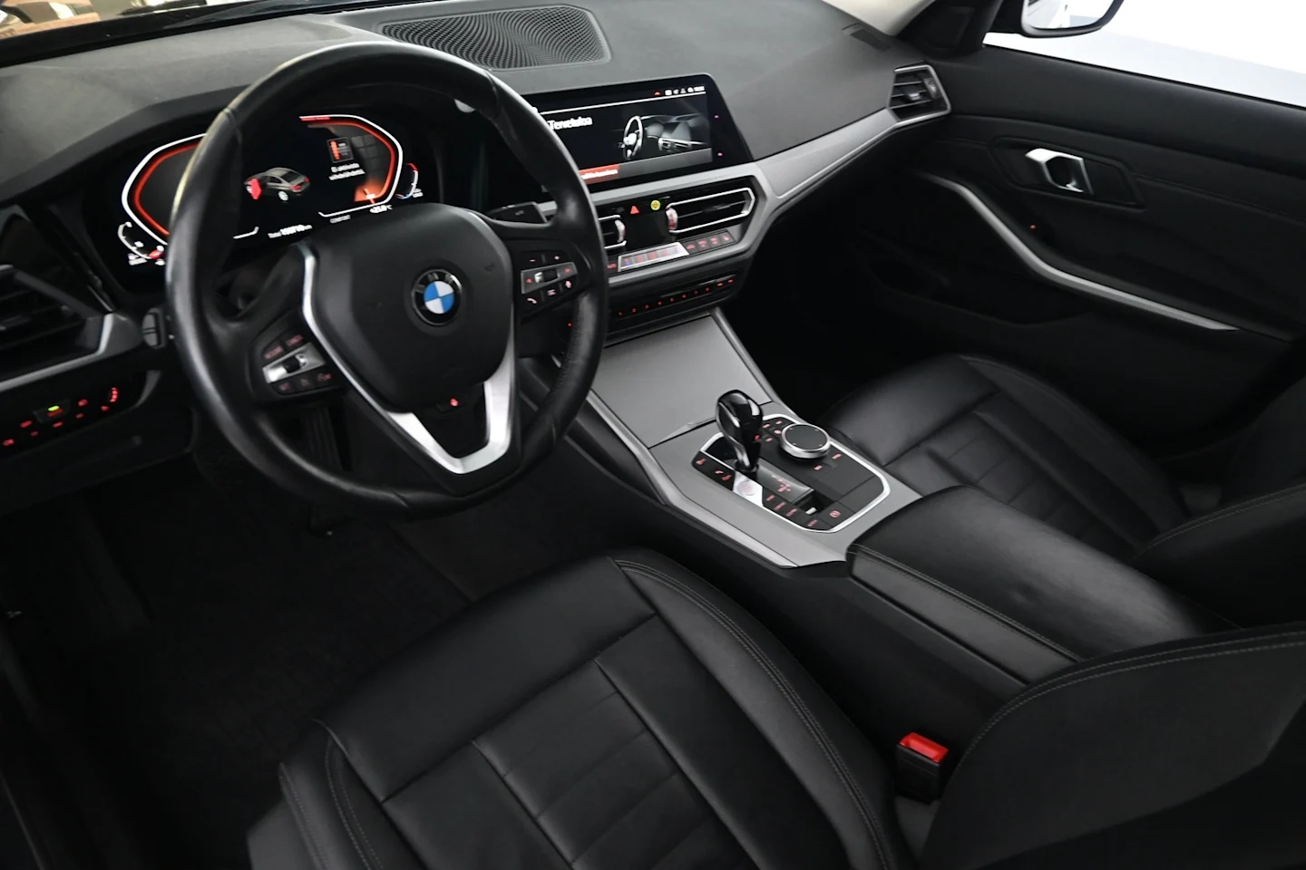 Car Image - 3wxULx3VYPua0FypQOS93Z