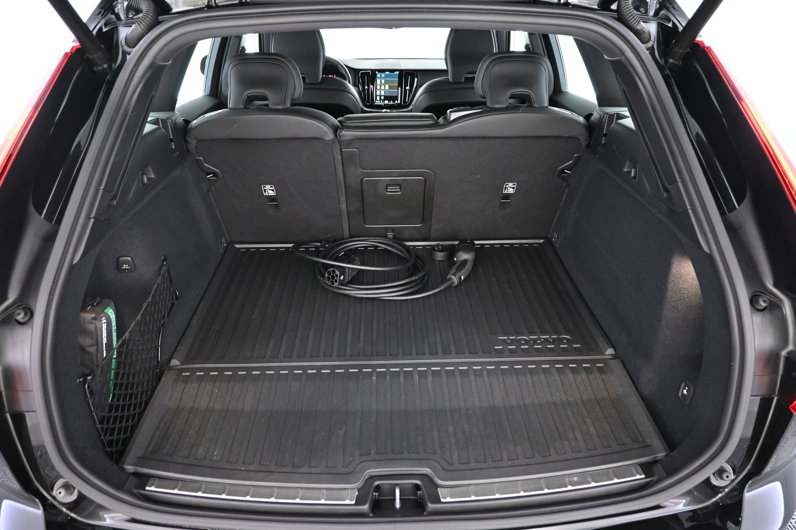 Car Image - 62Ozvl7IRMM4M4p69uTxHV