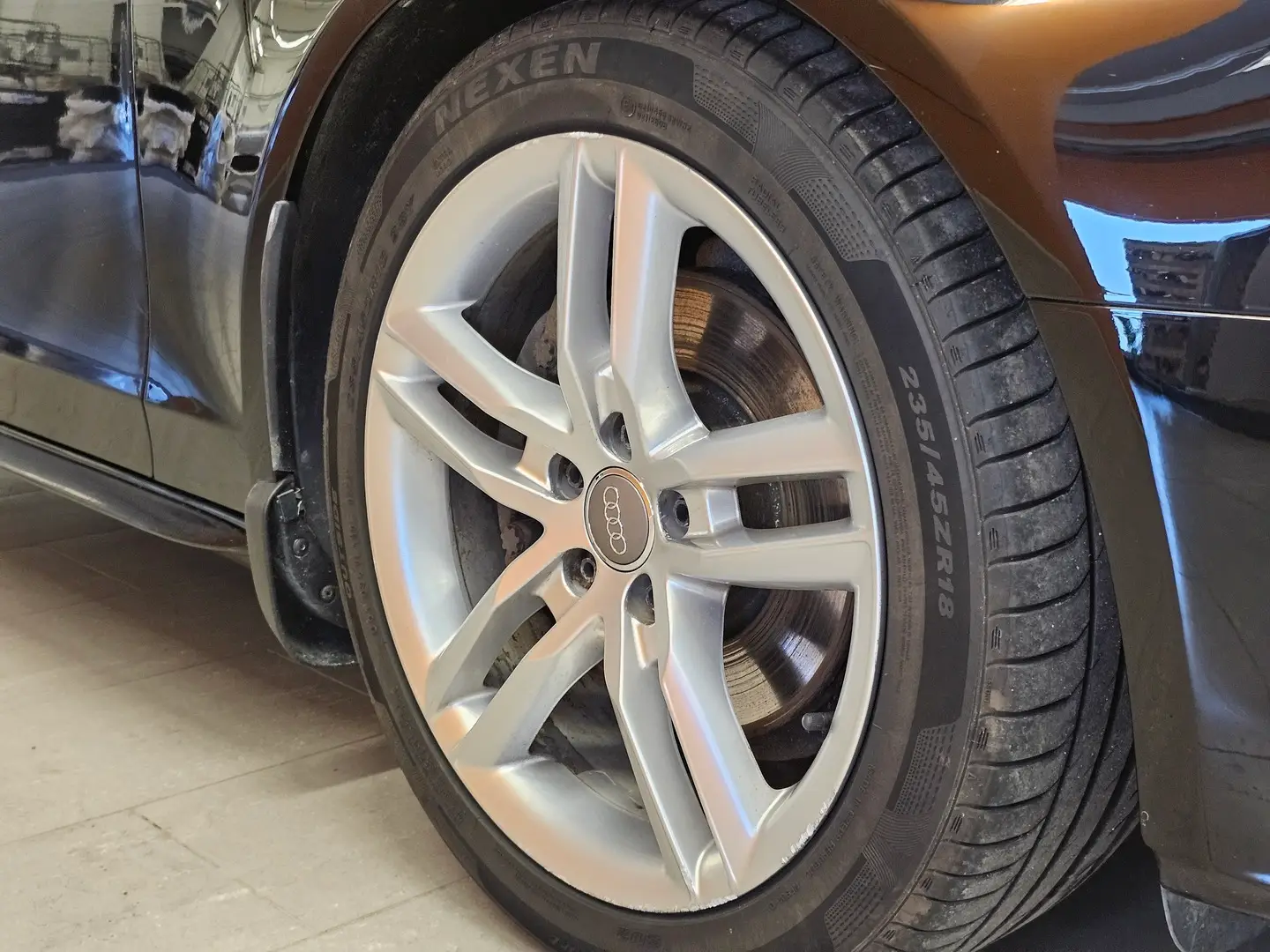 Car Image - 6wnUzD850k42O3SyLzFYYm