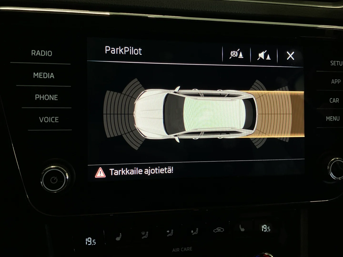 Car Image - 7ewUn65YRg5mT2sRSL8o1L