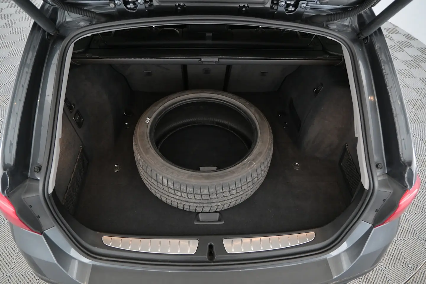 Car Image - 7jWSxeudiB5QsE2Hm0hgqS