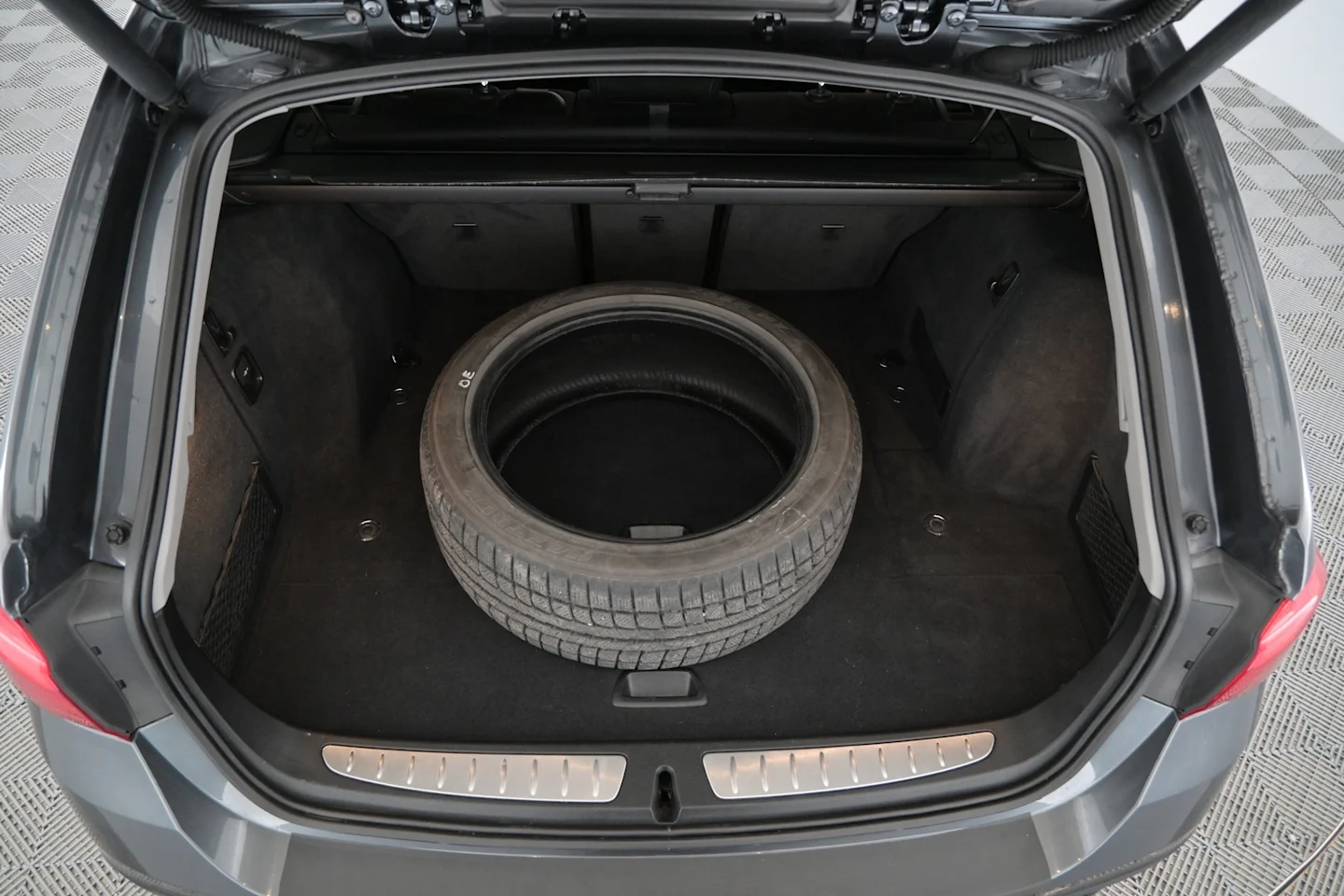Car Image - 7jWSxeudiB5QsE2Hm0hgqS