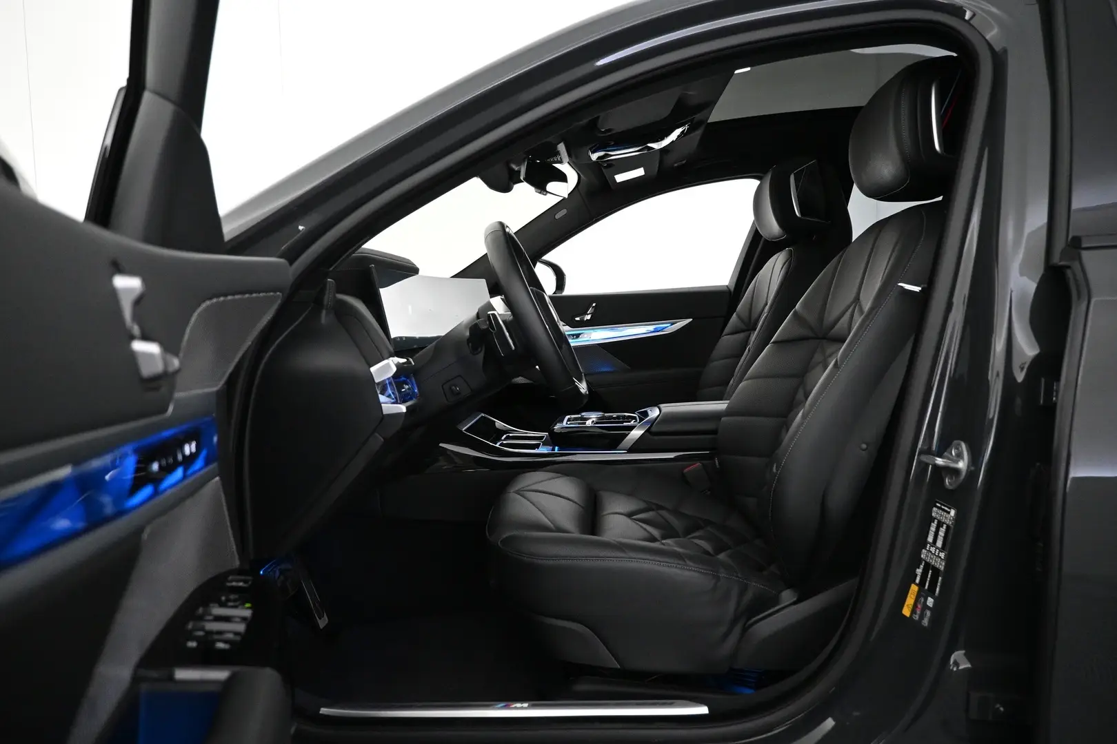 Car Image - 7a19FxEXC19pQDQ0ksYG3D