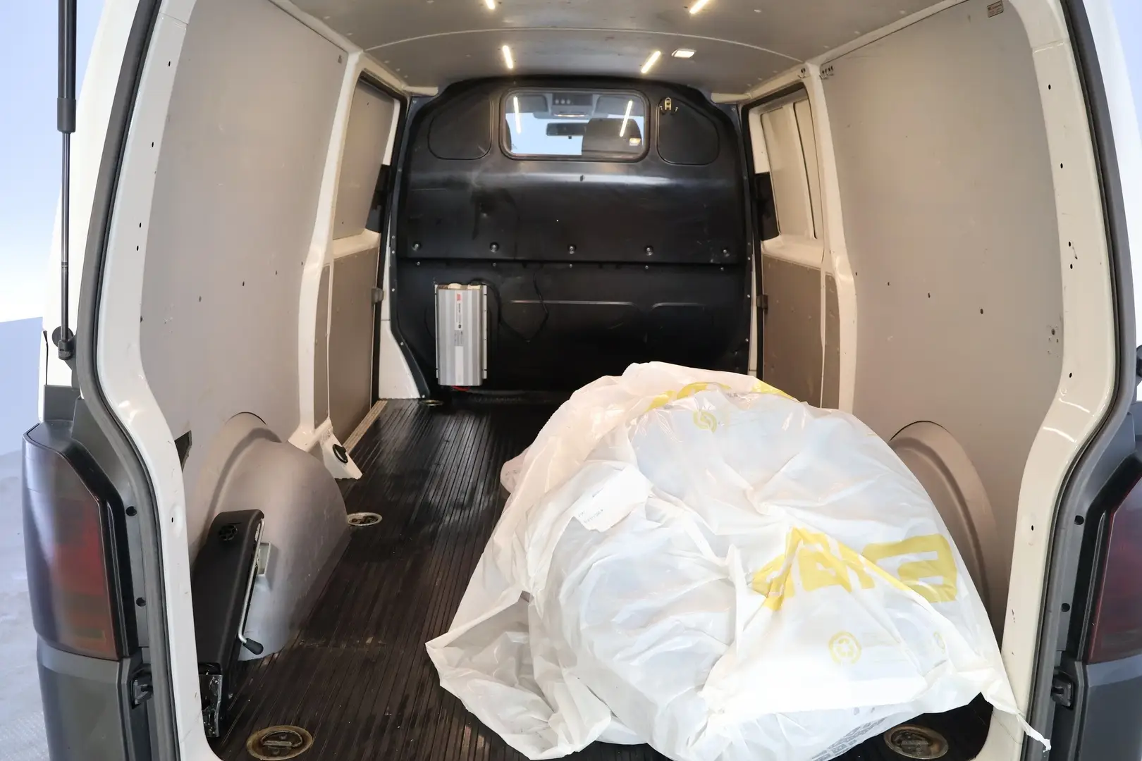 Car Image - 7eZatLvq9FfYVIBf6RQbZ5
