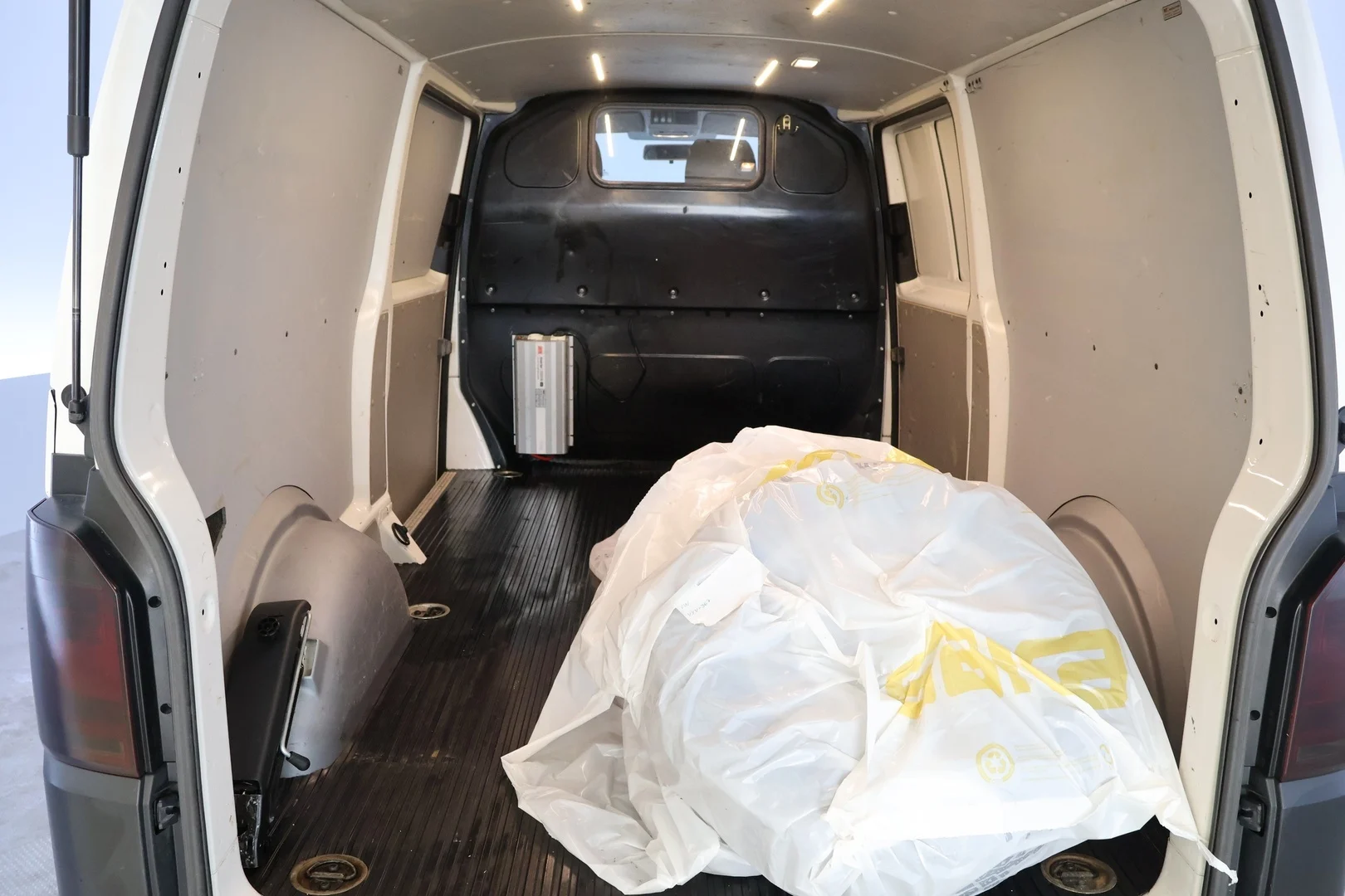 Car Image - 7eZatLvq9FfYVIBf6RQbZ5