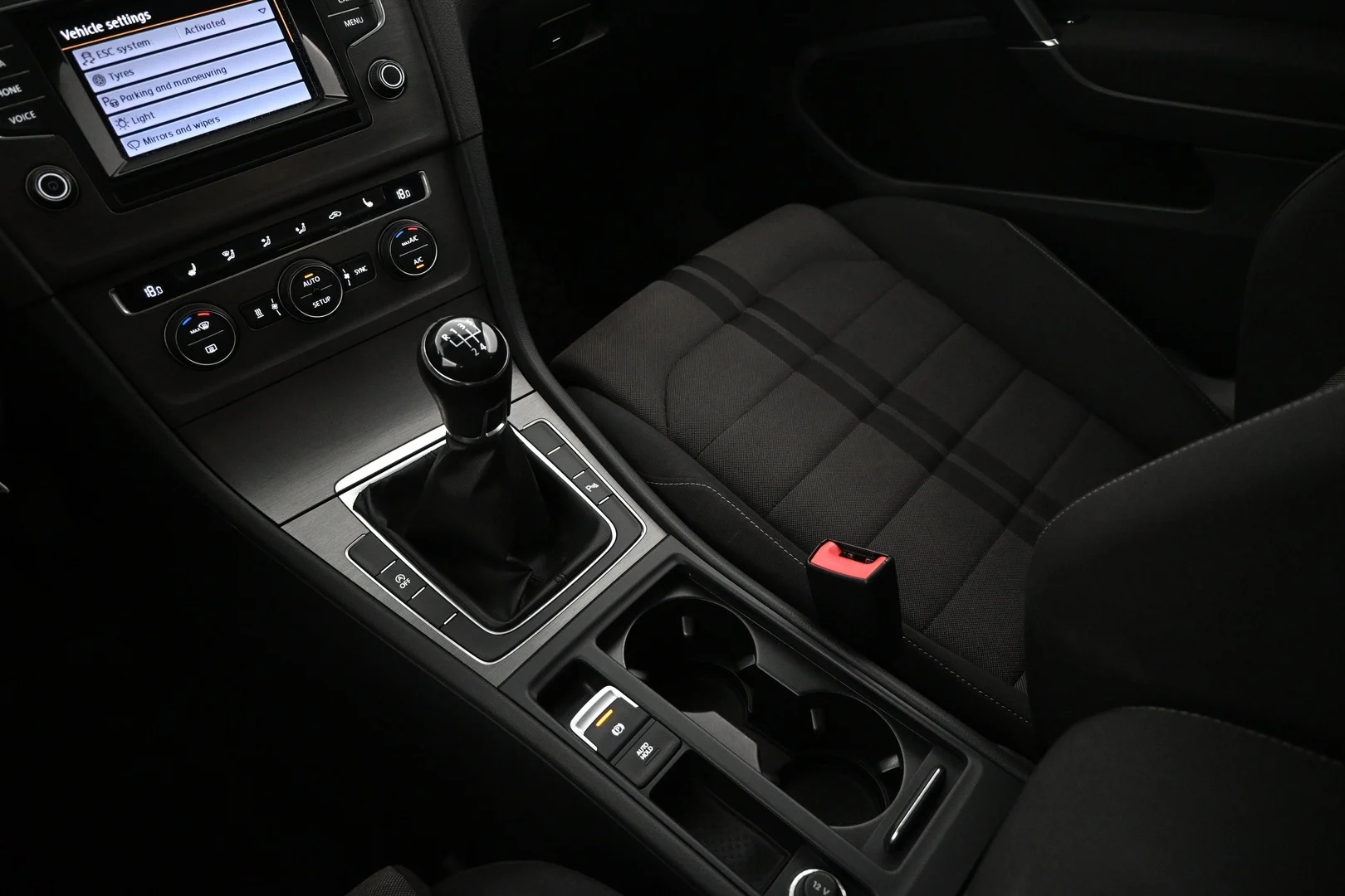 Car Image - 2W0RMaahkwSesi1YlWqHFZ