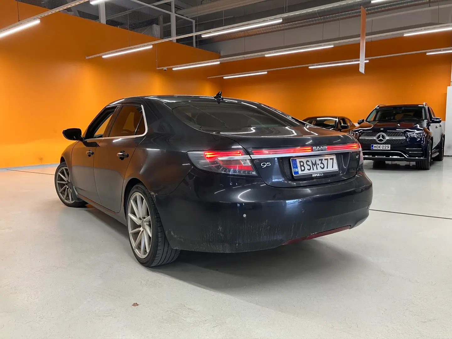 Car Image - 1aKUHnX1JDkFvxR7H8yOoL