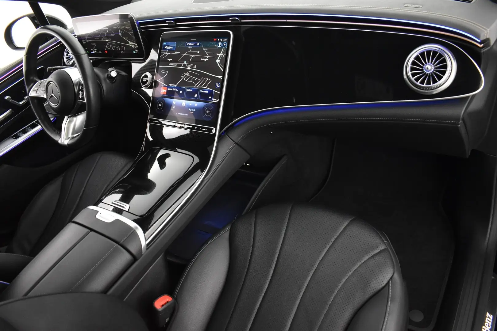 Car Image - DWzuOdhHX84dKYkYqVxia