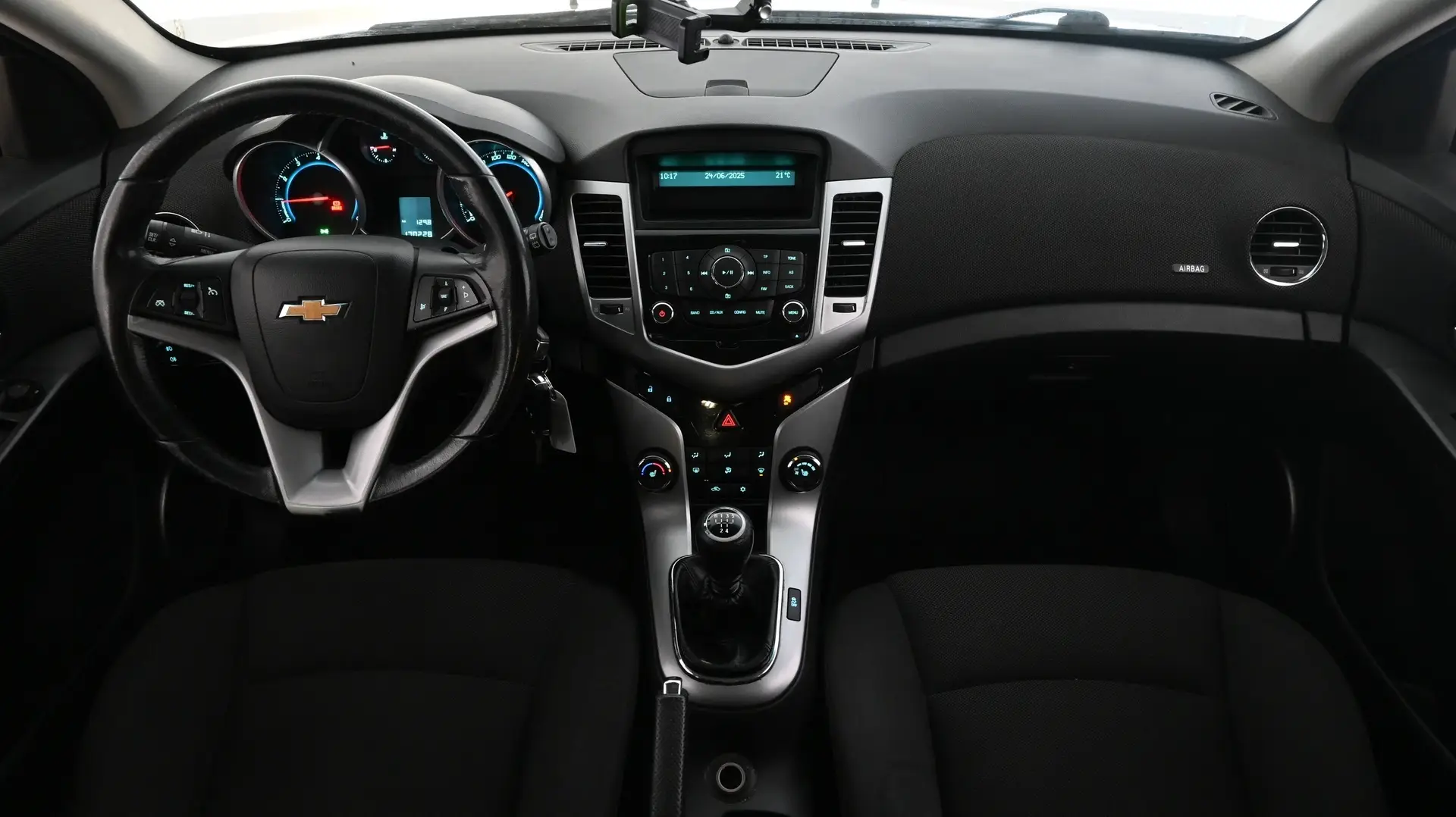 Car Image - 4PI8z8T8bC3XAYFVll6urv