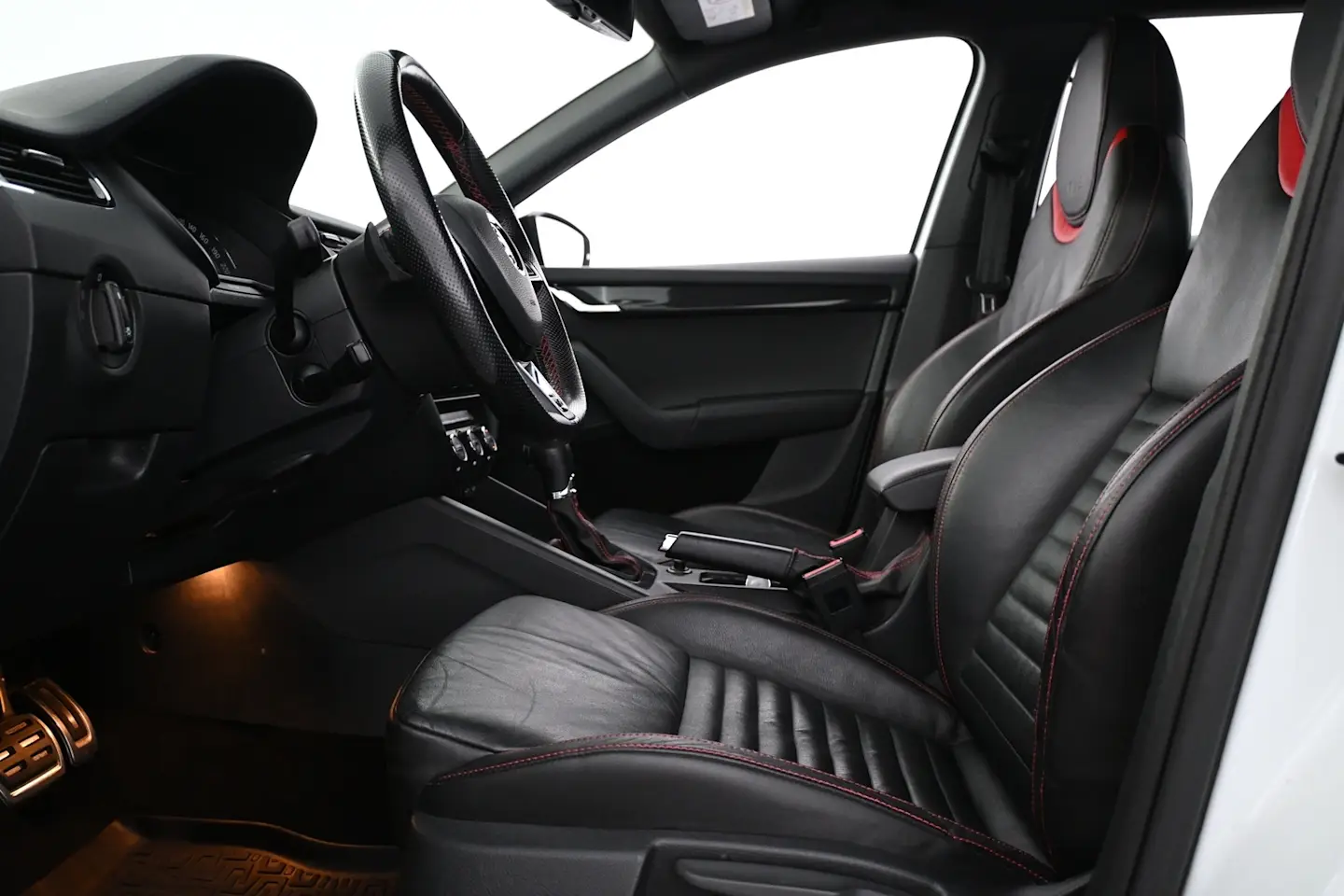 Car Image - 5n3nk1eejt6btCBB6OgML7