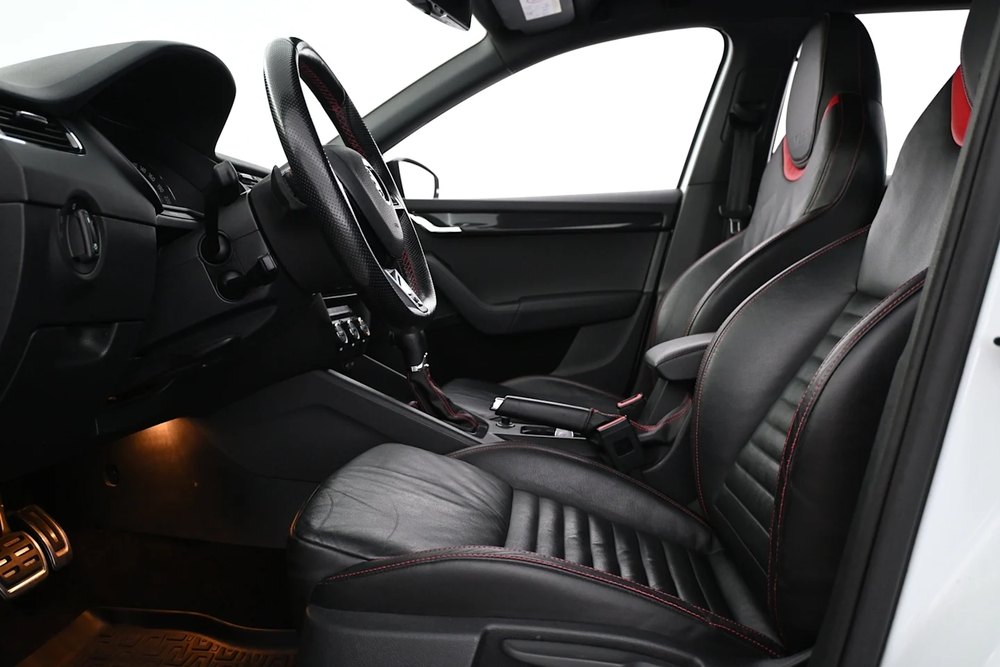 Car Image - 5n3nk1eejt6btCBB6OgML7
