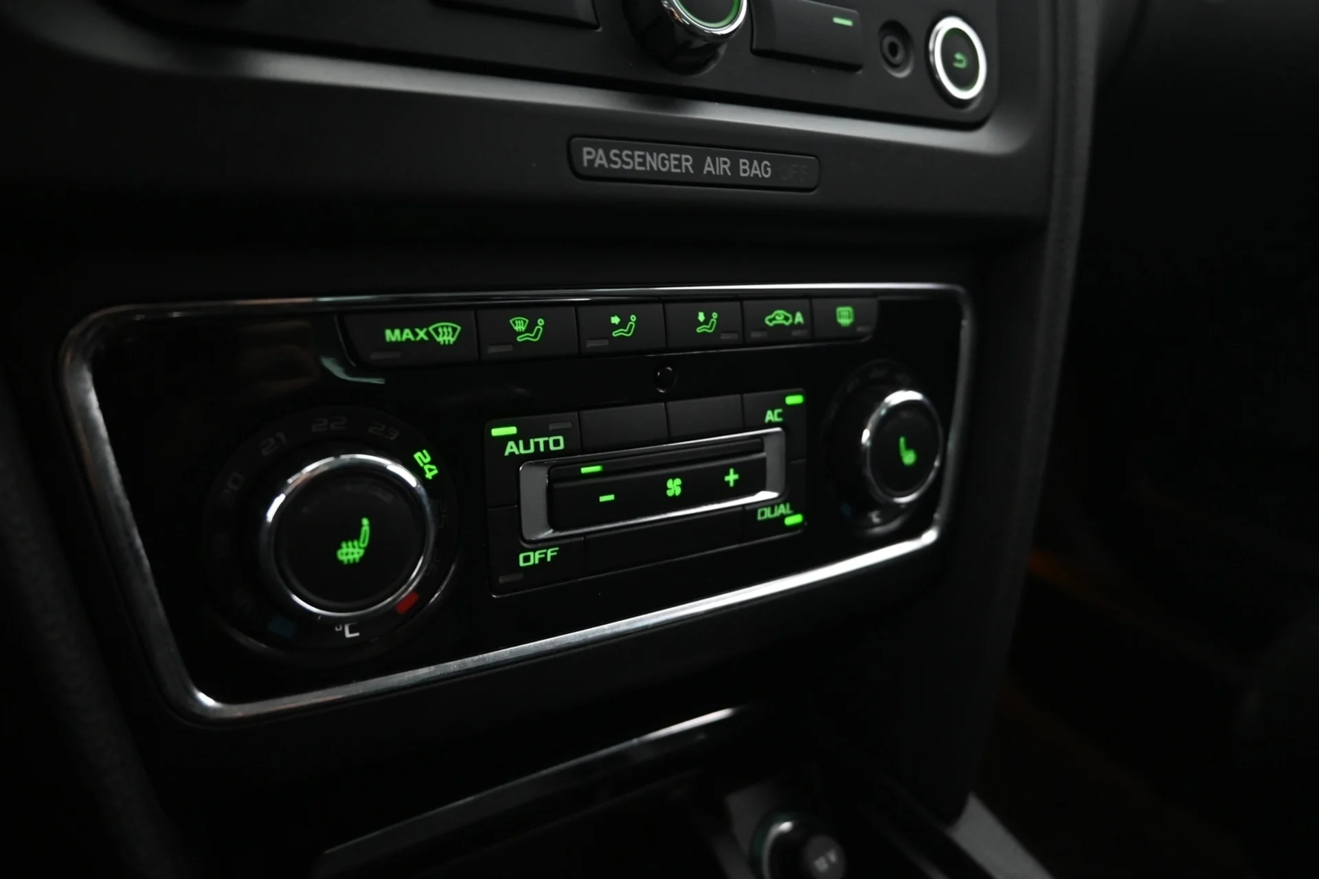 Car Image - 3cNP5TJkhBR4YlQlbaxzz0