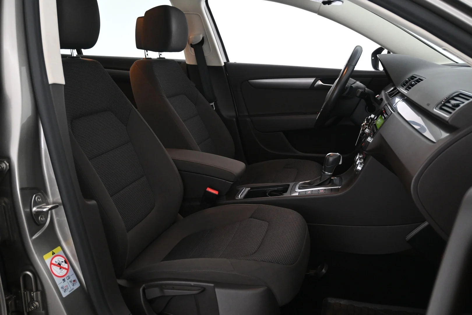 Car Image - sY1q2V1hTCQFqTrUqcoHR