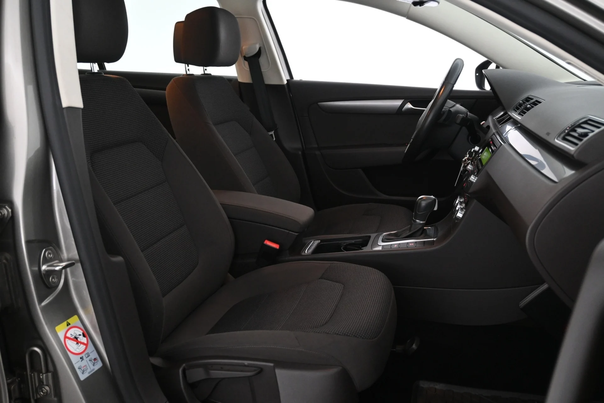 Car Image - sY1q2V1hTCQFqTrUqcoHR