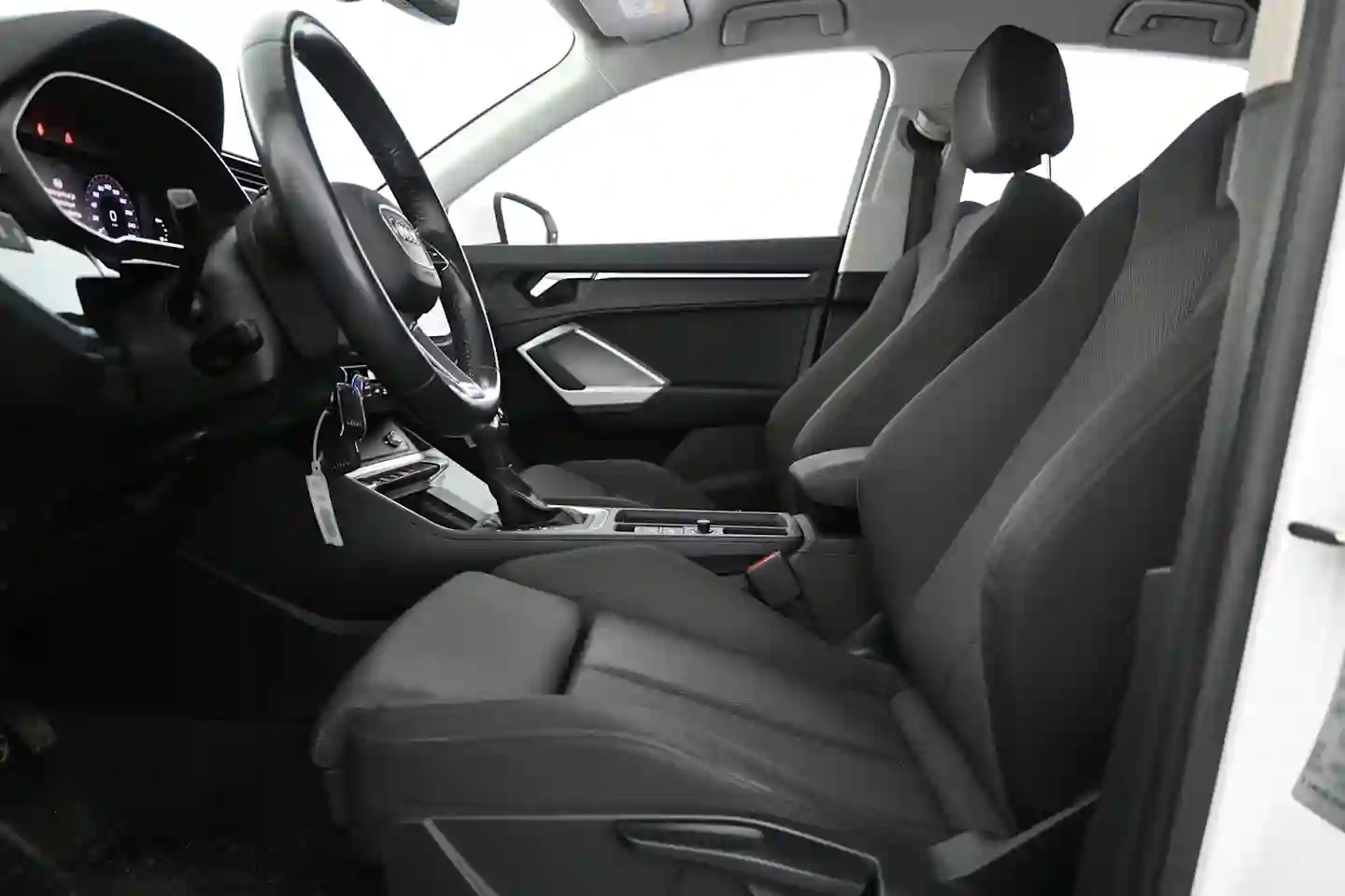 Car Image - NY9aKO604bFDlTcAHuh0f