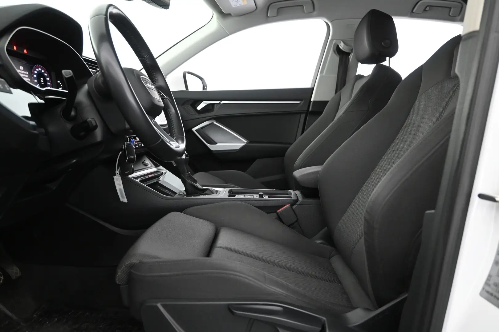 Car Image - NY9aKO604bFDlTcAHuh0f