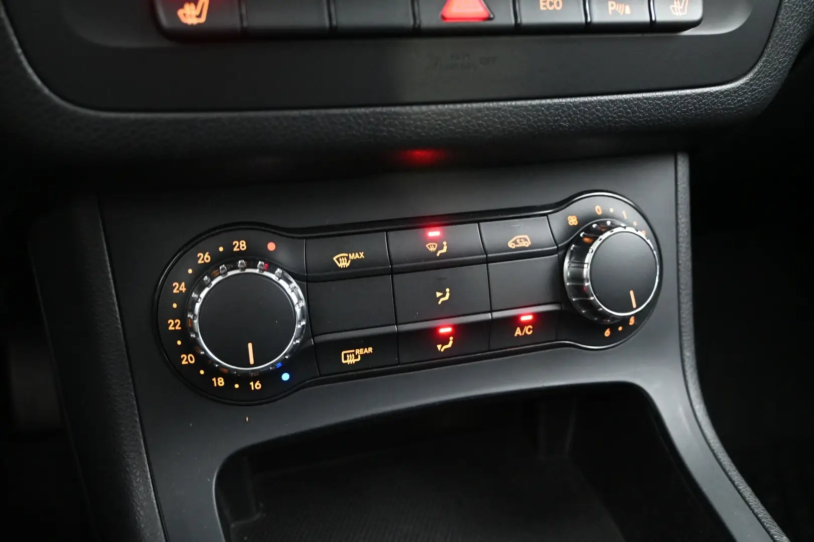 Car Image - 7l1BnZYVNCpkc8tv64ZwFG