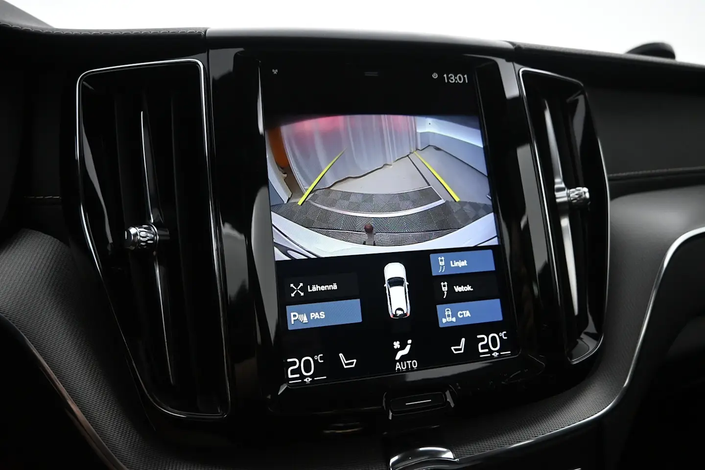 Car Image - 2yzWV51XqvpmKeDQhAbJEq
