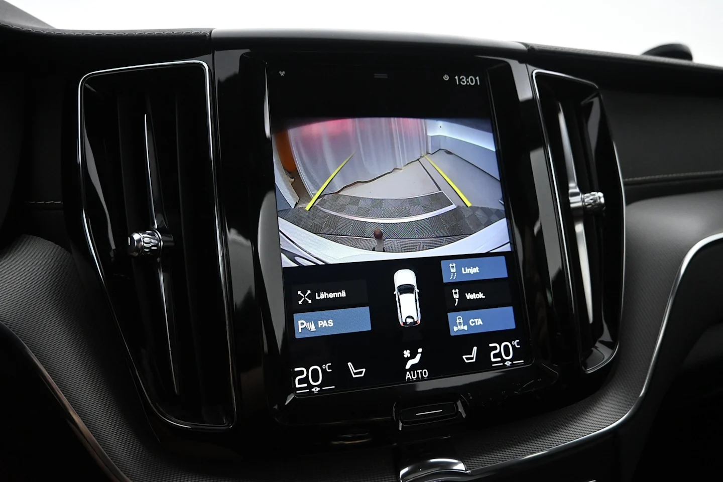 Car Image - 2yzWV51XqvpmKeDQhAbJEq