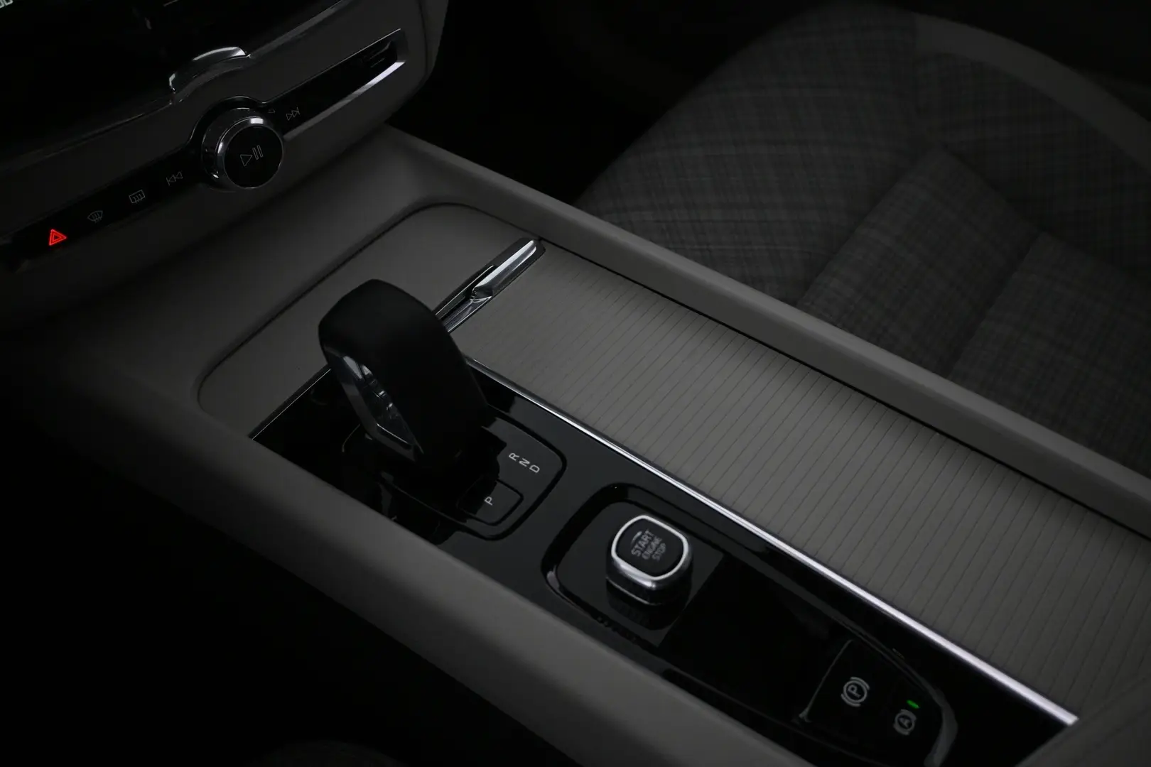Car Image - 621FMRYXPpgxaiUq0tdUYc