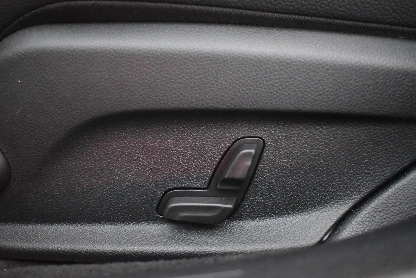 Car Image - iJMhamZOTvFu0K79sPJxm