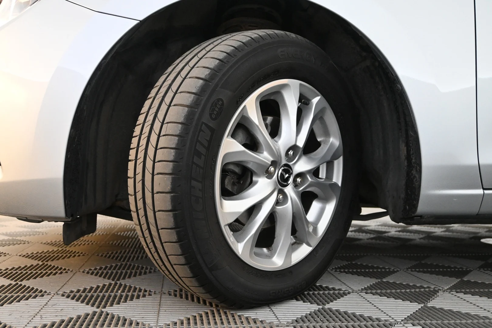 Car Image - 7mnJHwteUXK0dcLvJbLCRu