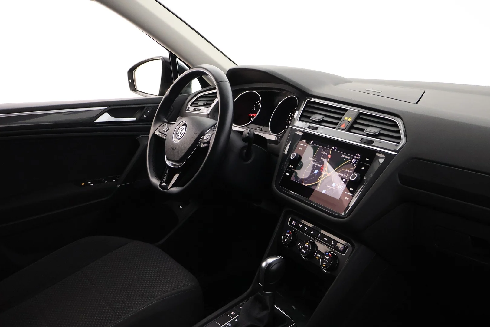 Car Image - 5k3LdbnYwJOQHCjvZtarVJ