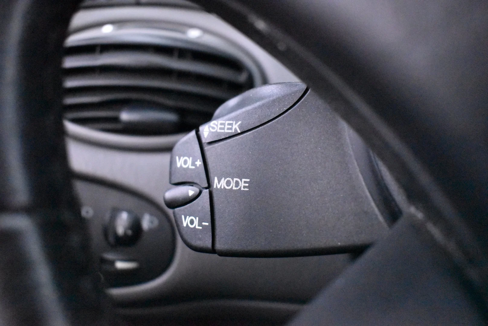 Car Image - 2mAnEIZp90PbqJlxuetKll
