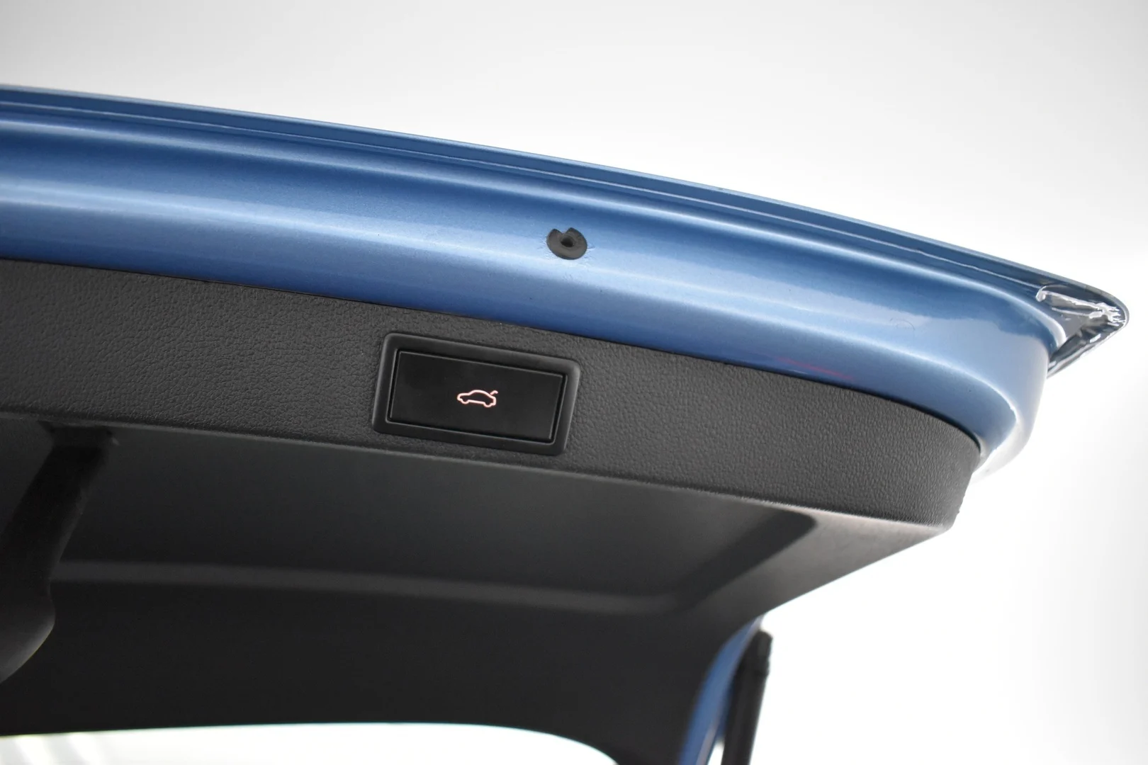 Car Image - 1YcPP6LFXDmxRB0YGDuGXX