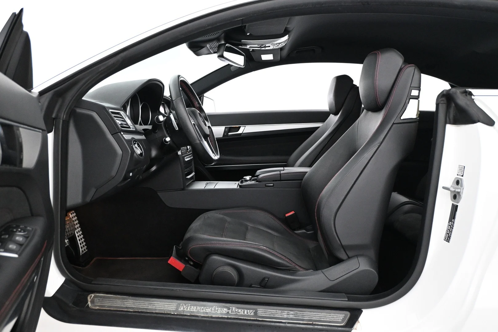 Car Image - 6G7iqR5zV4IUVYE793s0lR