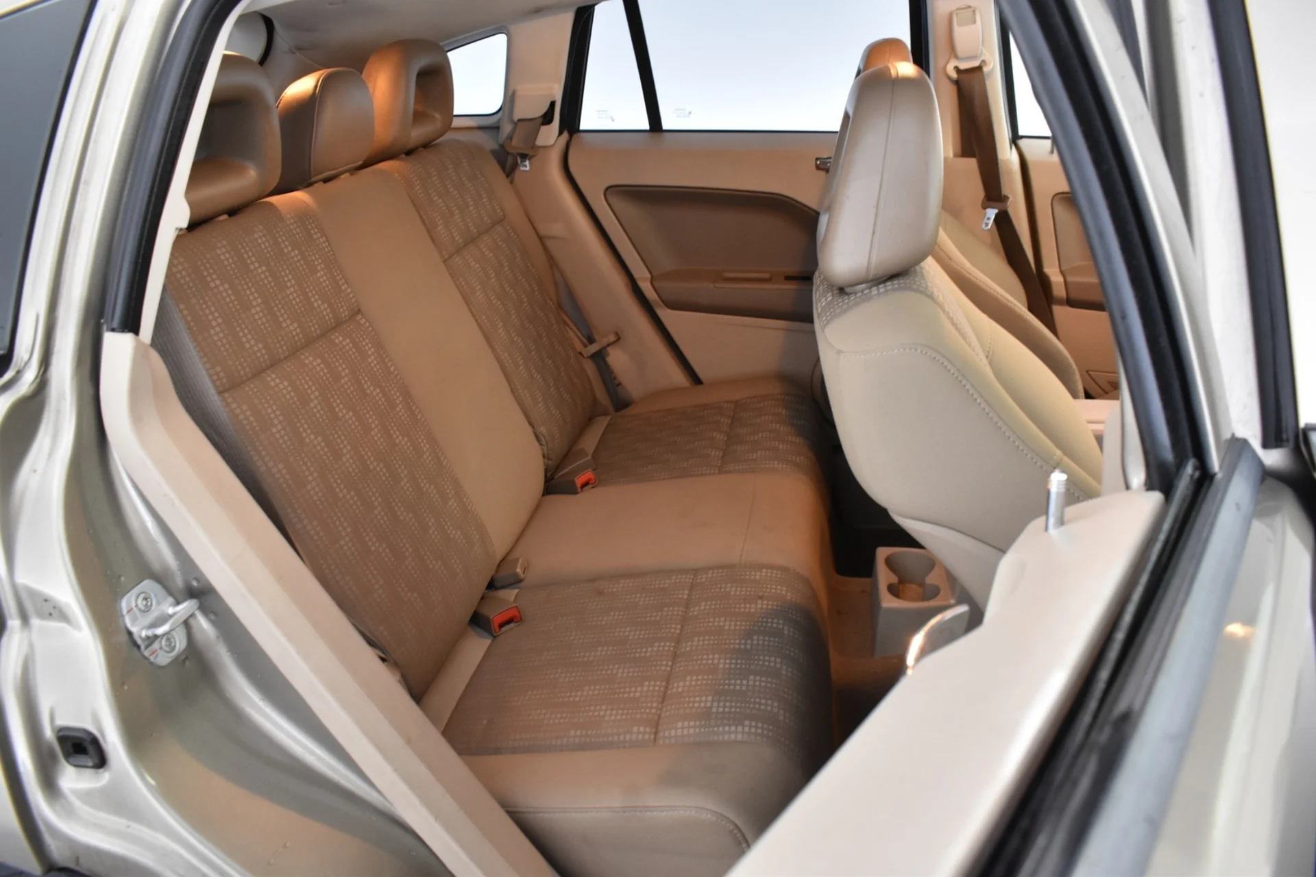 Car Image - 2UIpGZz7AIjl3mT7b8yJsr