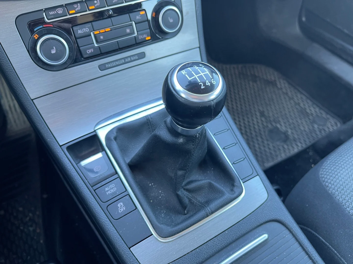 Car Image - 6NTYCQXvKrZ4cJWlc0qBRu