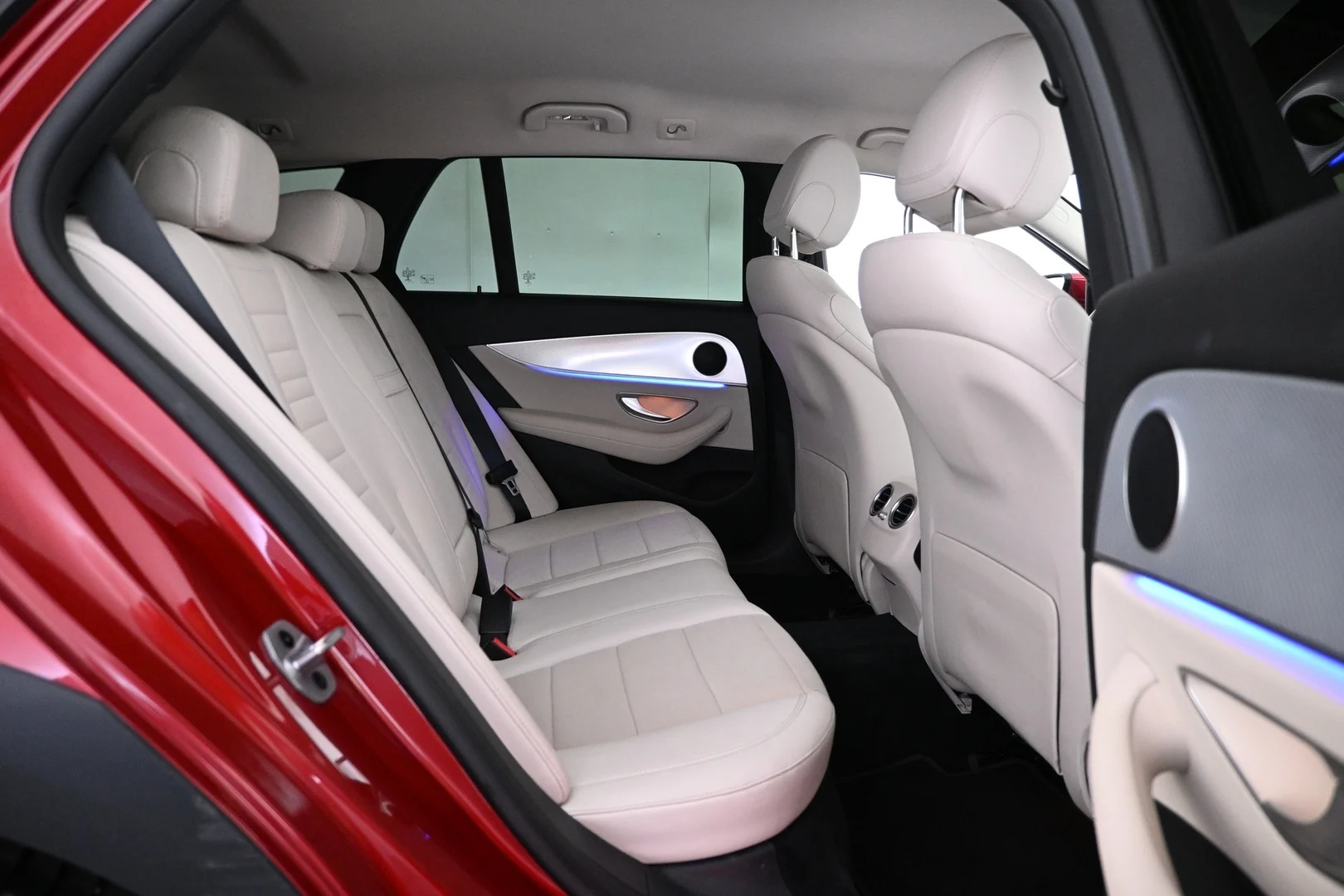 Car Image - 3PYxJCc7qtpeaETwdvRDuh
