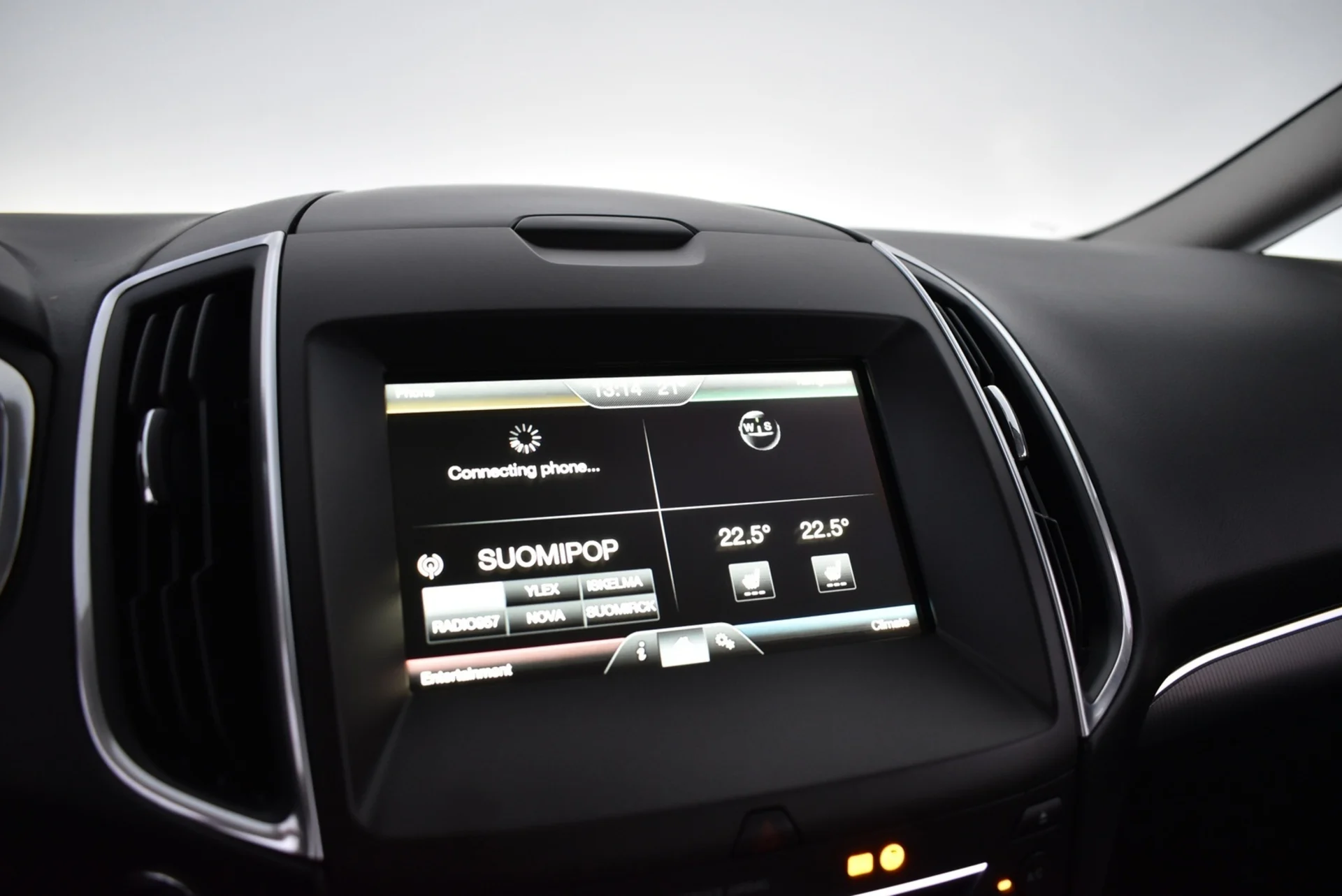 Car Image - 3mM3qLM4ar0ttZ15BgMBwk