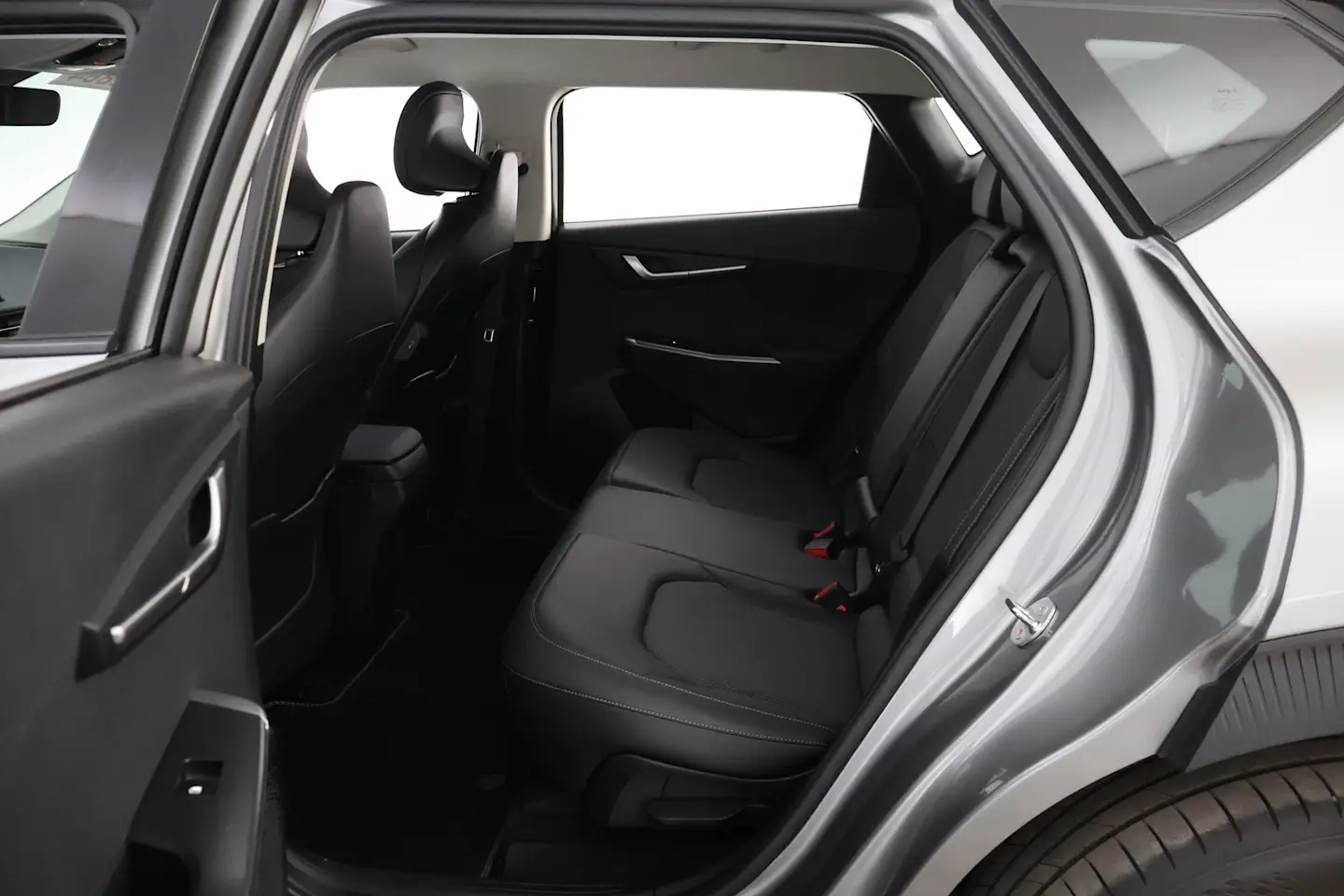 Car Image - 1oOWG2BpNyfSa6sK9XQMc1