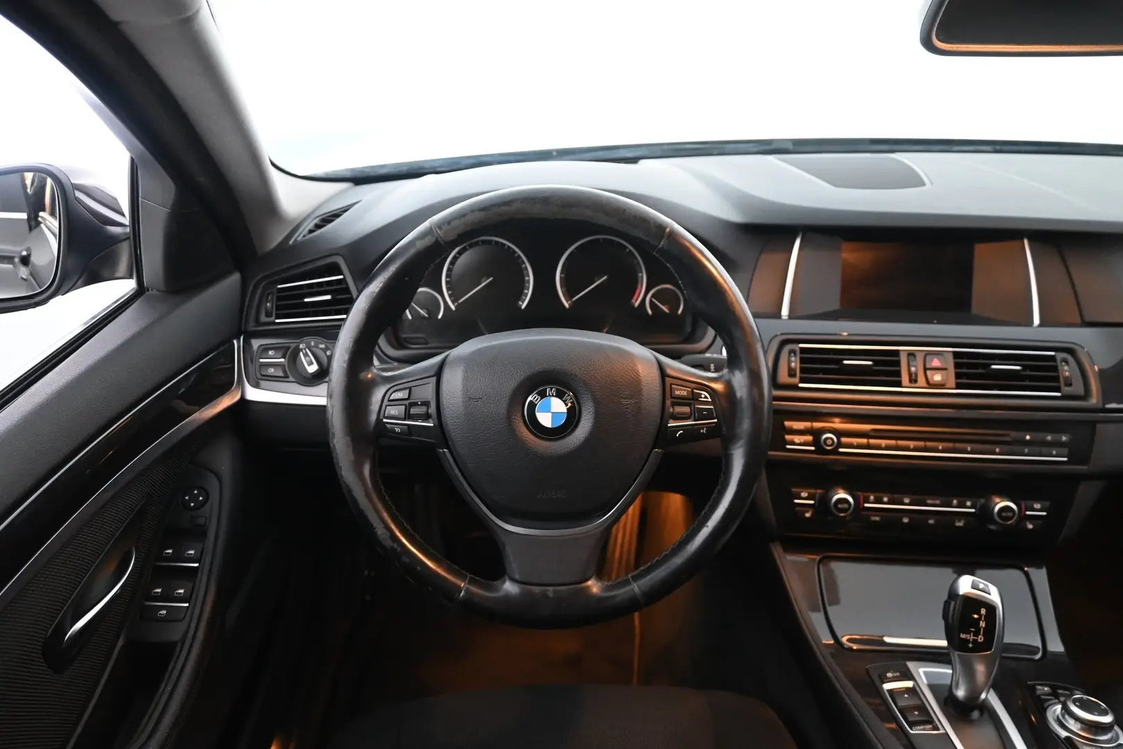 Car Image - 3hWrqkZoikzHBL3BXIyoZg