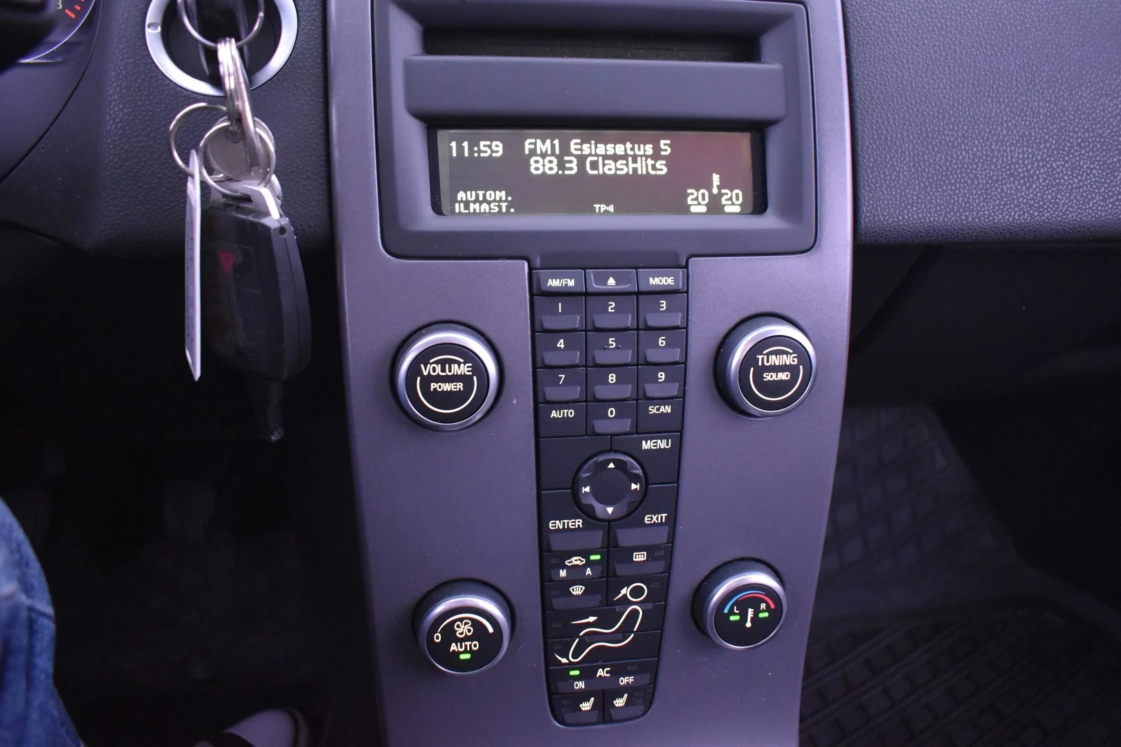 Car Image - ghO41lQ4CHysCO7zNMHc9