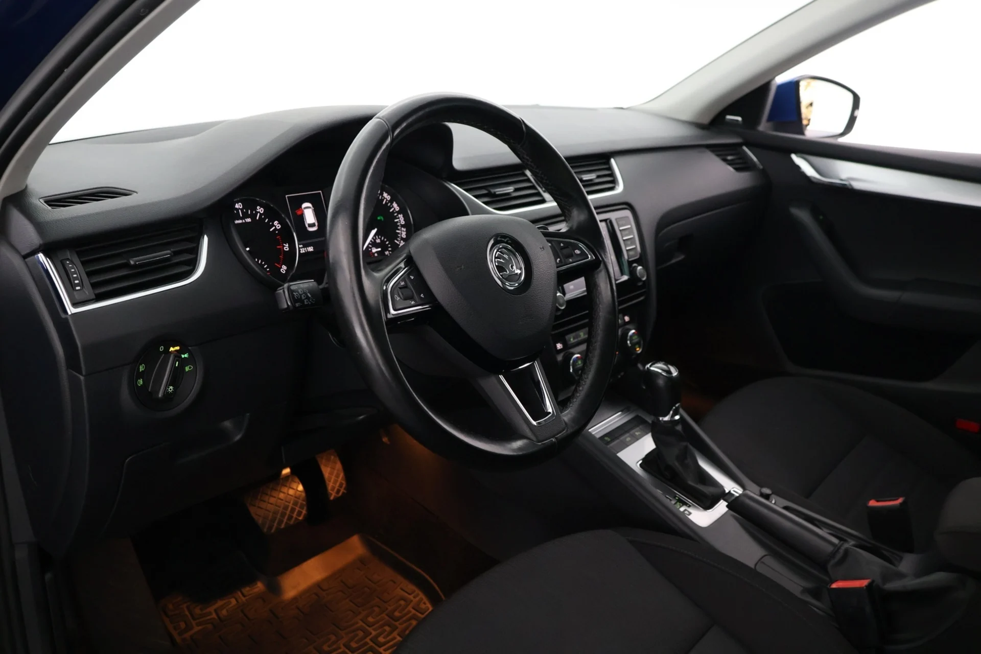 Car Image - 5d3DmBkHpGtMm97IlXWPUr