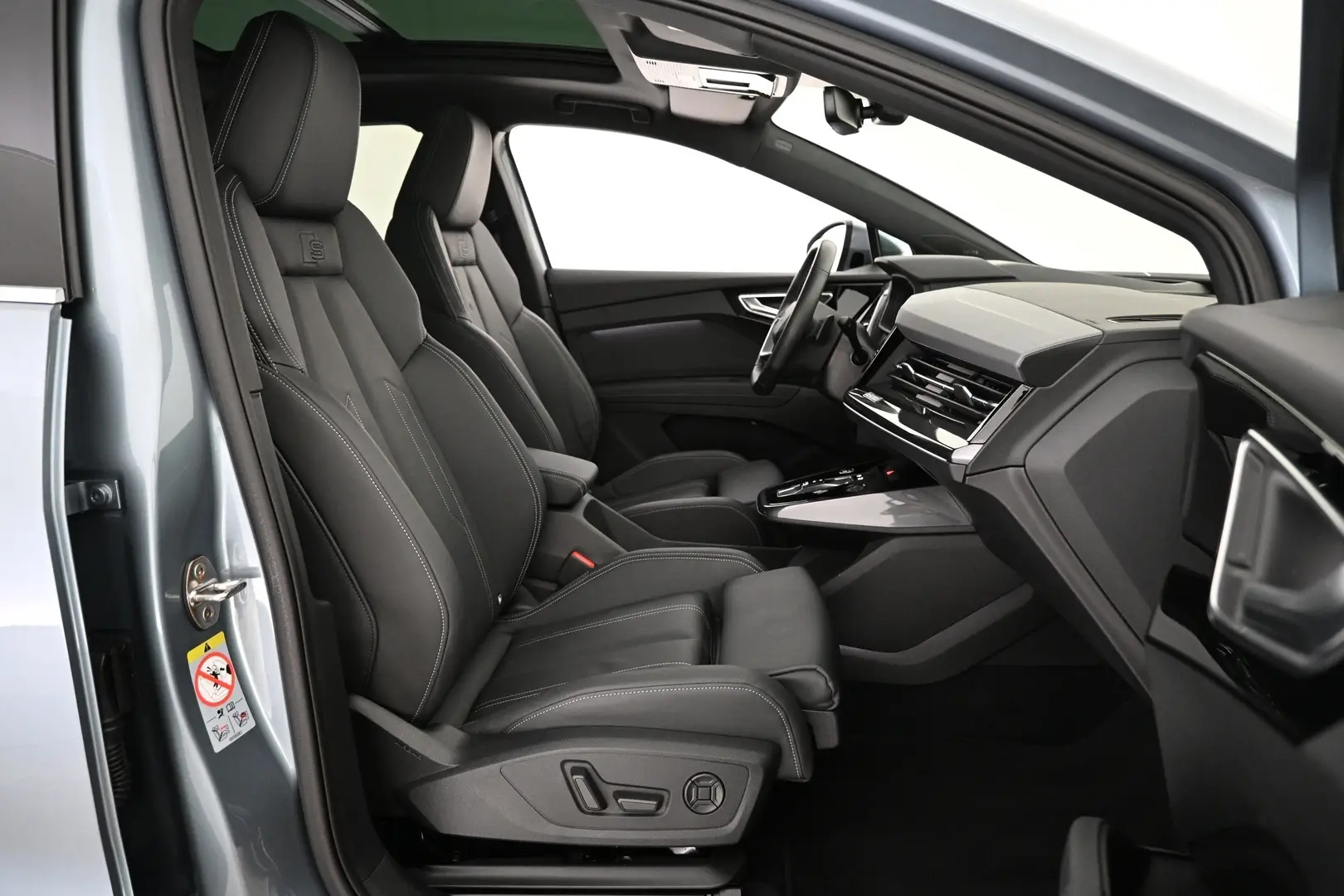 Car Image - 2SeCTMPM0gSr3ZXLPmAPbE