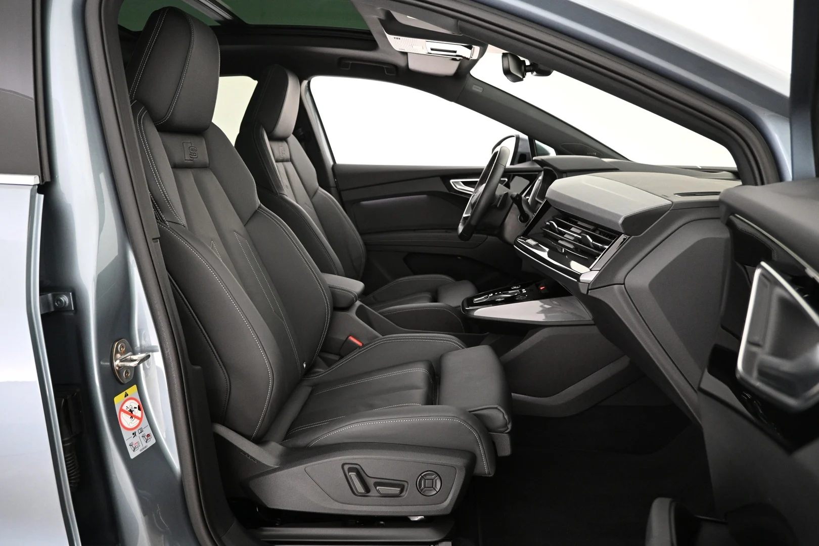 Car Image - 2SeCTMPM0gSr3ZXLPmAPbE
