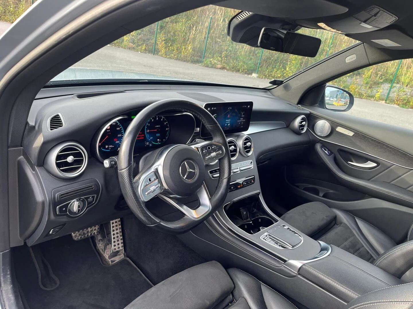 Car Image - 3QRtrBP58f9WRz5Qjq5DQw