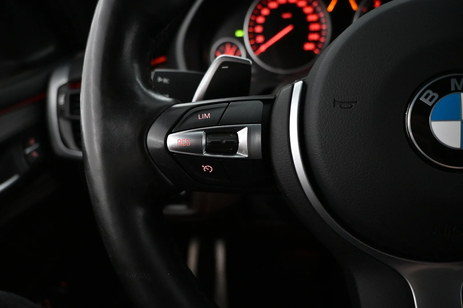 Car Image - 74YU3KjKt4oMLYOl9kUzJz
