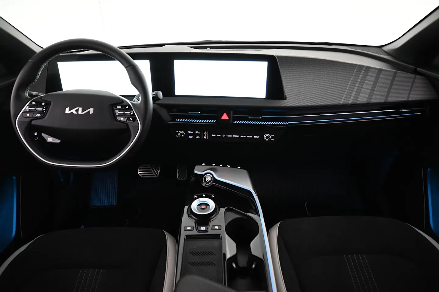 Car Image - 3SKNDgTG4zmmhzXNC604QA