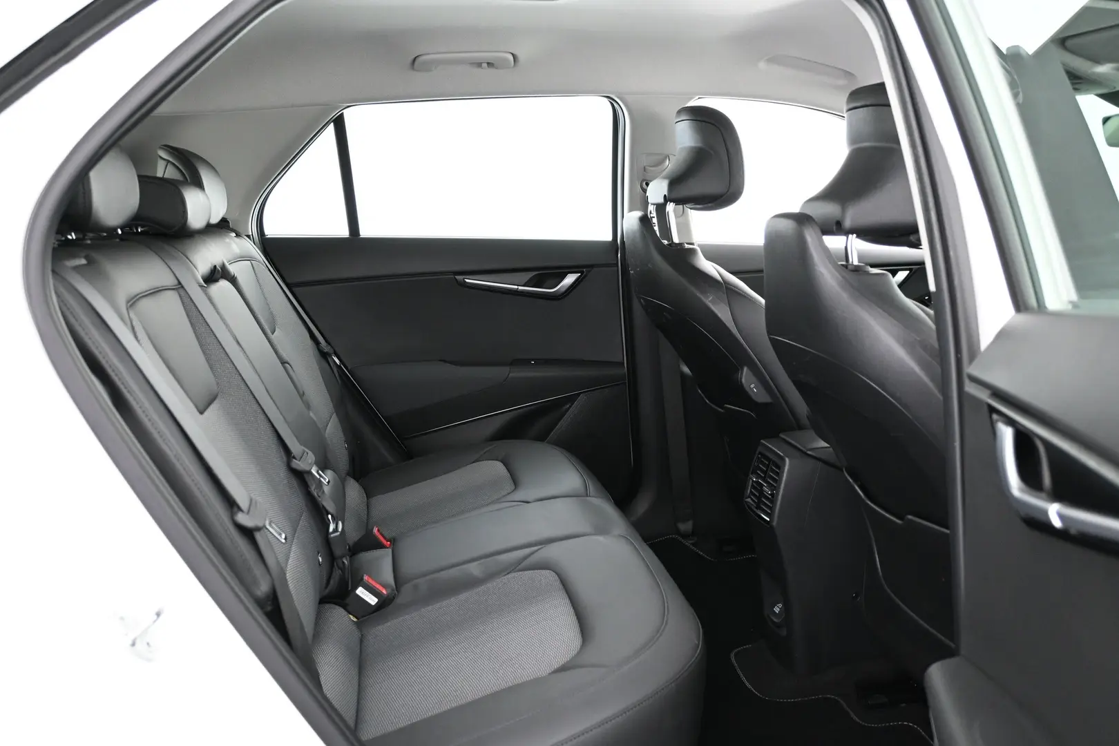Car Image - 79NzBLCasWqD3ZfXfNrNQM